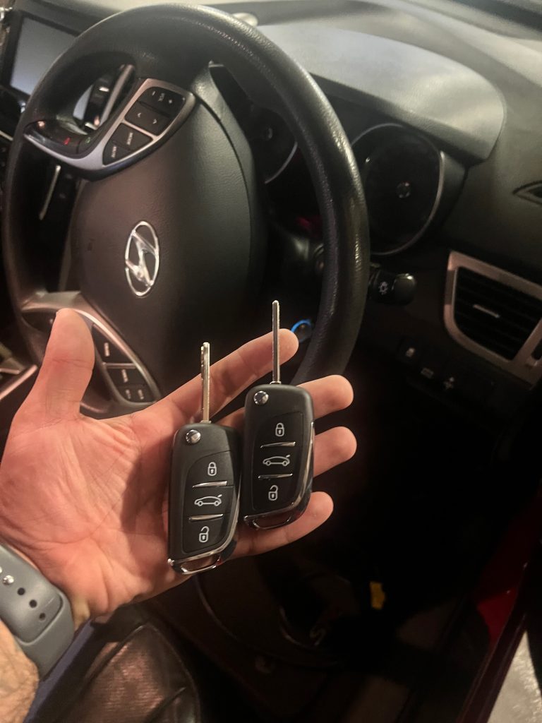 Hyundai i30 All keys Lost-Car Locksmith Melbourne